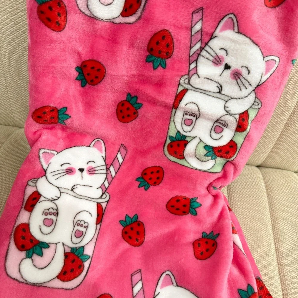 NEW Savannah Sweet Plush Throw Blanket Cat Strawberry Boba Kawaii